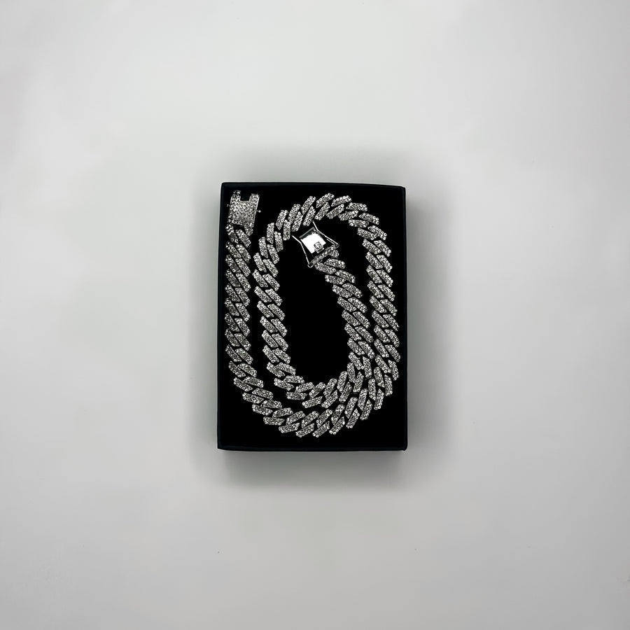 The Iconic Cuban Chain